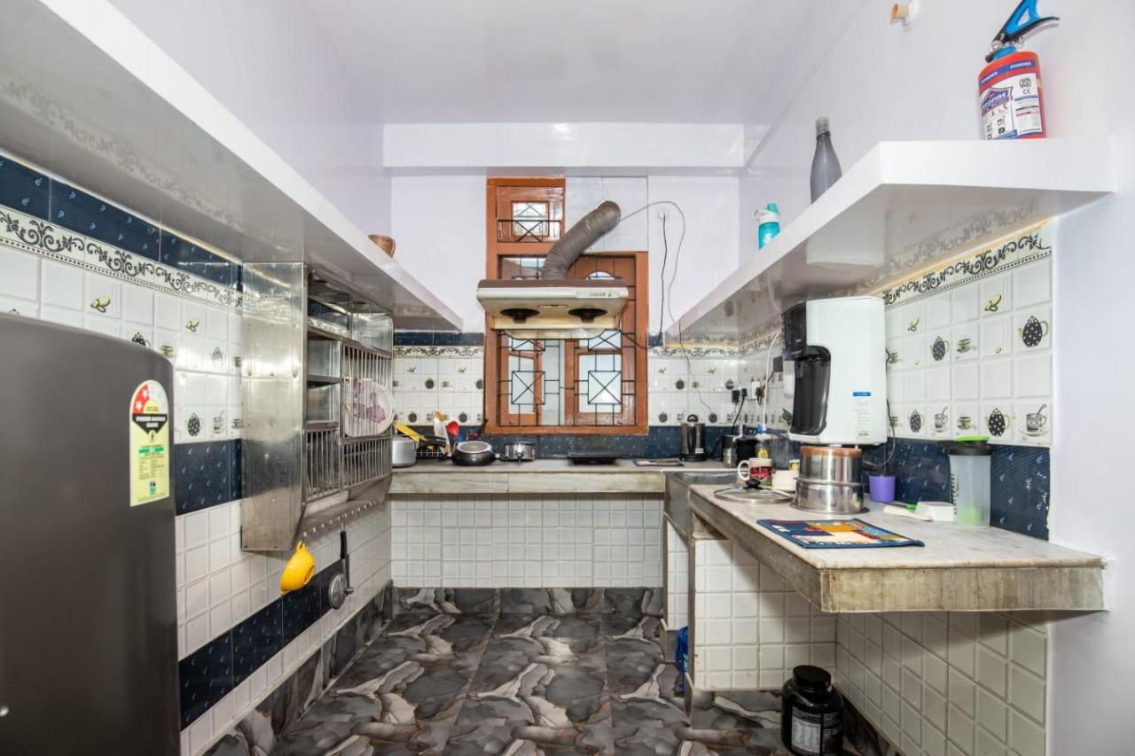 Bimban's- A Cozy Little Place Apartment Guwahati